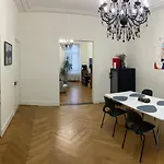 Duplex In A Charming Townhouse